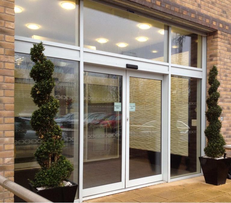 Aluminium Curtain Wall with Automatic Doors Combat Doors
