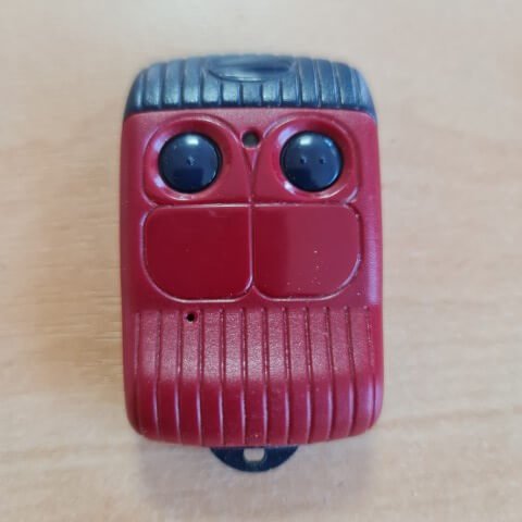 20230116 151448 Small JM Type 1 Roller Shutter Remote Control Fob (Red)