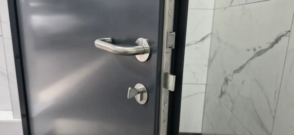 Defender T1 NG Steel Door Lock & Handles